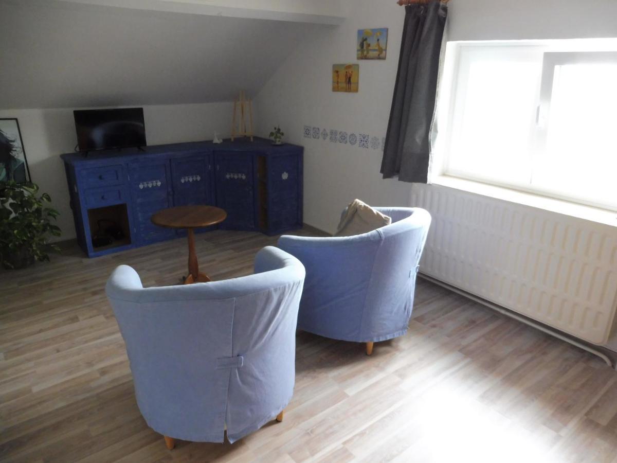 Bed and Breakfast La Lustinoise Экстерьер фото